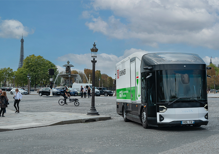 foto noticia DB Schenker y Volta Trucks completan la primera fase de pruebas en carretera del Volta Zero totalmente eléctrico.